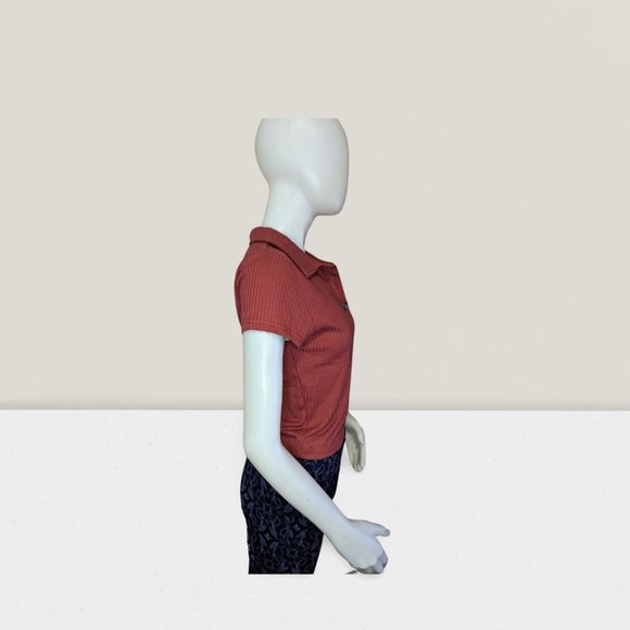 NWOT Paper Crane Wine Collared T-Shirt - Picture 4 of 5